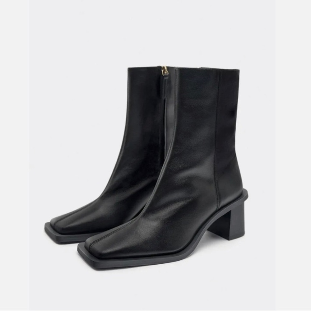 Brand new with tags ZARA WOMAN LEATHER HIGH BLOCK HEEL ANKLE BOOTS BLACK
